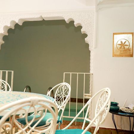 Ryad De Charme Authentique Piscine Calme Marrakesh Esterno foto