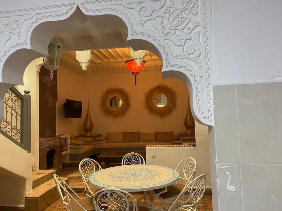 Ryad De Charme Authentique Piscine Calme Marrakesh Esterno foto