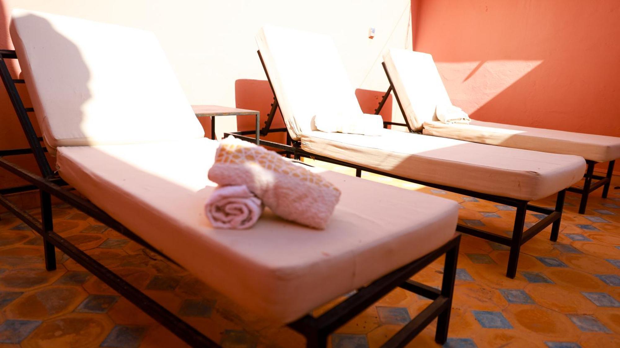 Ryad De Charme Authentique Piscine Calme Marrakesh Esterno foto