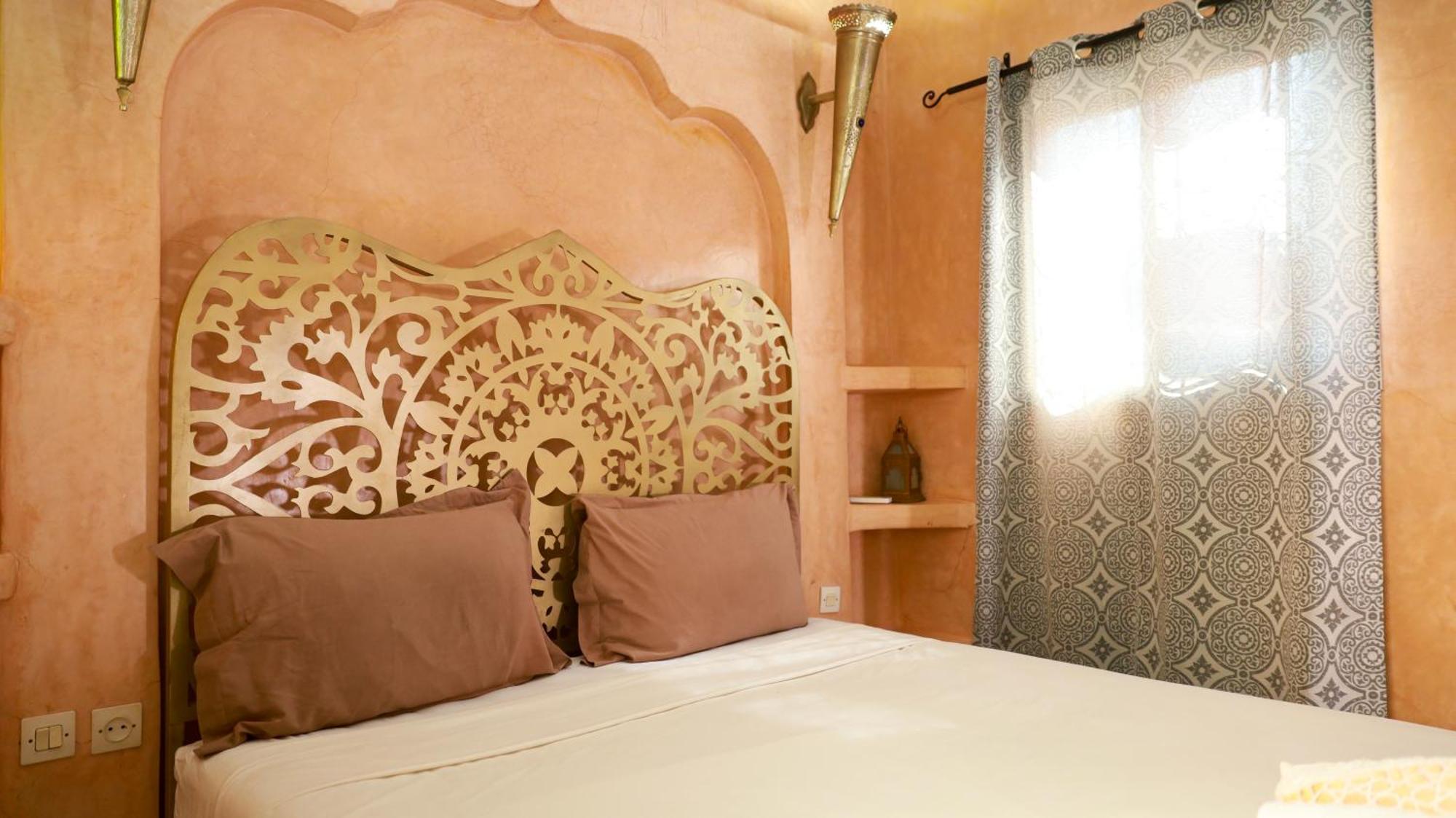 Ryad De Charme Authentique Piscine Calme Marrakesh Esterno foto